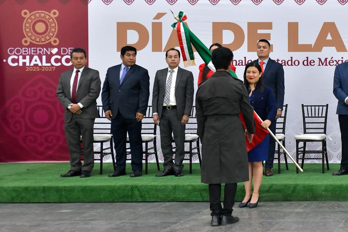 Boletín 018.- Abigail Sánchez conmemora el Día de la Bandera