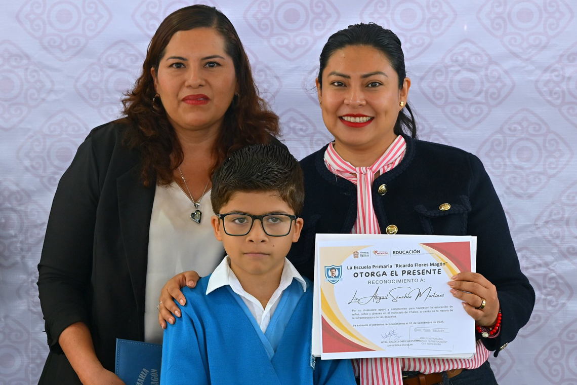 Boletín 083.- Abigail Sánchez inicia Ciclo Escolar 2025 con entrega de obras