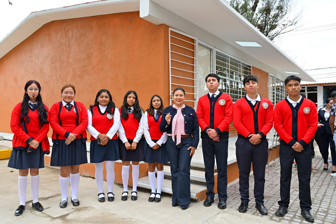 Boletín 083.- Abigail Sánchez inicia Ciclo Escolar 2025 con entrega de obras