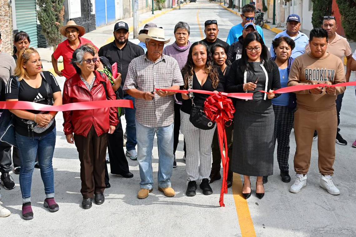 Boletín 085.- Abigail Sánchez entrega pavimentación en Culturas de México