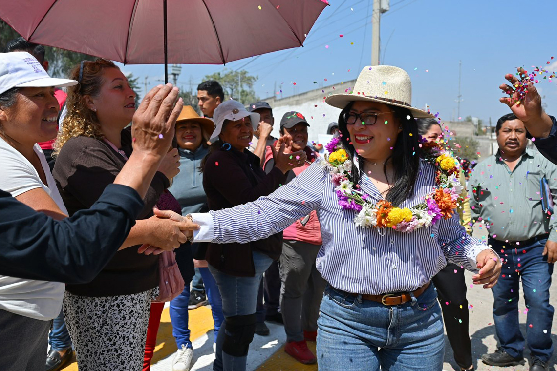 Boletín 143.- Abigail Sánchez entrega la pavimentación de las calles Uruapan y Zamora en San Pablo Atlazalpan